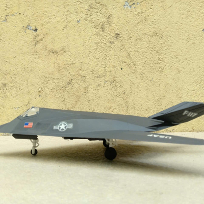 ​Mô hình Máy báy F-117 Chím Ưng Đêm tỷ lệ 1:48