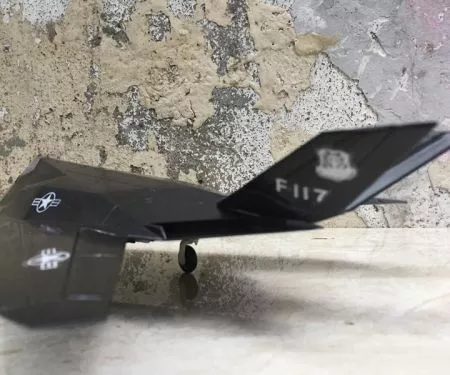​Mô hình Máy báy F-117A Chím ưng đêm tỷ lệ 1:72