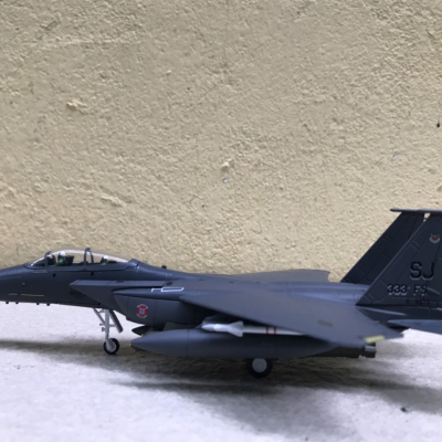Mô hình Máy bay F-15E tỷ lệ 1:100