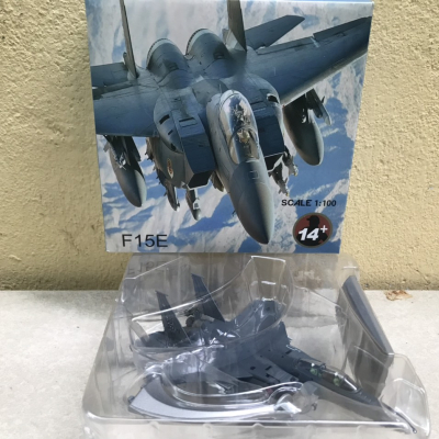 Mô hình Máy bay F-15E tỷ lệ 1:100