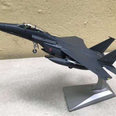 Mô hình Máy bay F-15E tỷ lệ 1:100
