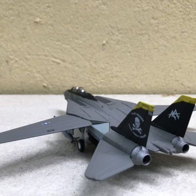 Mô hình Máy bay F-14a Gumman Tomcat  tỷ lệ 1:100