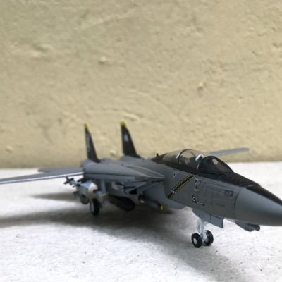 Mô hình Máy bay F-14a Gumman Tomcat  tỷ lệ 1:100