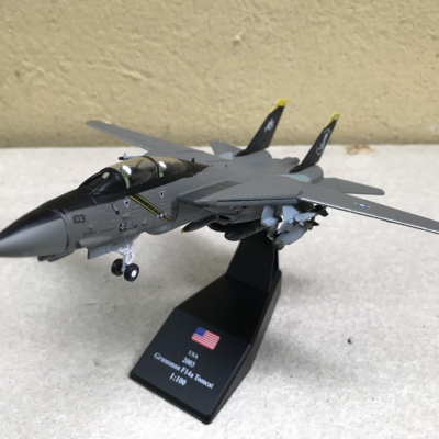 Mô hình Máy bay F-14a Gumman Tomcat  tỷ lệ 1:100