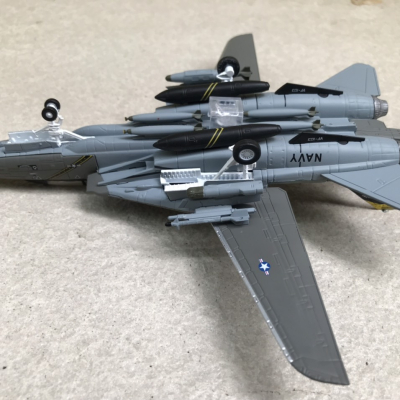 Mô hình Máy bay F-14a Gumman Tomcat  tỷ lệ 1:100