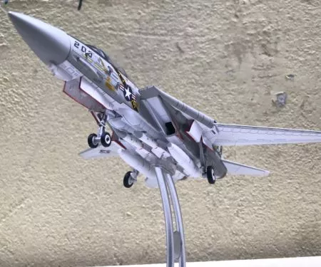 ​Mô hình Máy bay F-14A Tomcat VF-84 JOLLY ROGERS  tỷ lệ 1:72