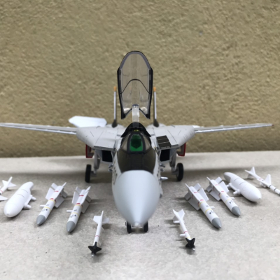 Mô hình Máy bay F-14A Tomcat VF-84 JOLLY ROGERS  tỷ lệ 1:72
