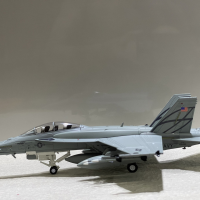 ​Mô hình Máy bay F-18F/A Super Hornet tỷ lệ 1:72 Kim loại
