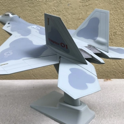 Mô hình Máy bay F- 22 Raptor F-22 Raptor tỷ lệ 1:48