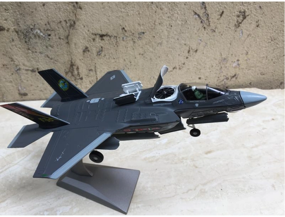 Mô hình Máy bay F- 35B Lightning II  tỷ lệ 1:72