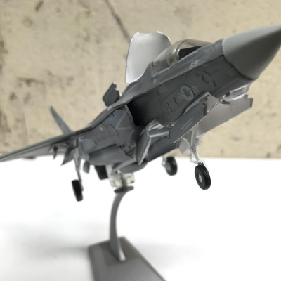Mô hình Máy bay F- 35B MARINE Corps tỷ lệ 1:72