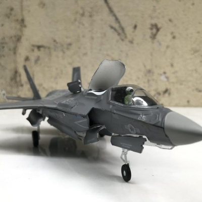 Mô hình Máy bay F- 35B MARINE Corps tỷ lệ 1:72