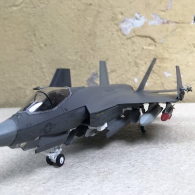 Mô hình Máy bay F- 35C Lightning II new tỷ lệ 1:72