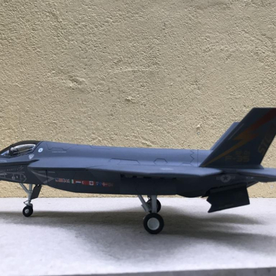 Mô hình Máy bay F- 35C Lightning II  tỷ lệ 1:48