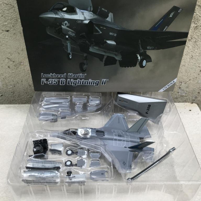 Mô hình Máy bay F- 35B Lightning II tỷ lệ 1:72