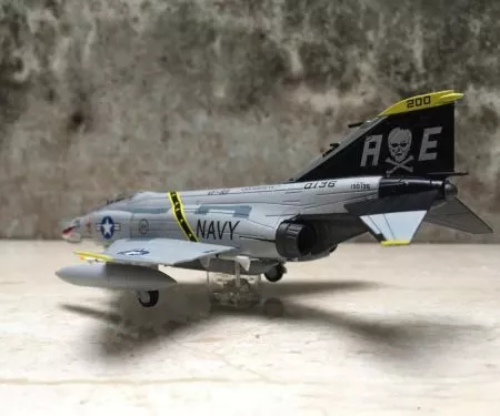 ​Mô hình máy bay F-4A Phantom II  tỷ lệ 1:100