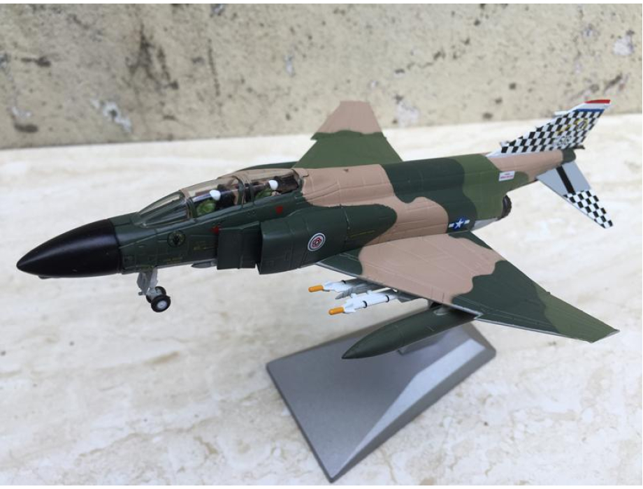 Mô hình máy bay F-4C Phantom II tỷ lệ 1:100 Mô hình máy bay F-4C Phantom II tỷ lệ 1:100