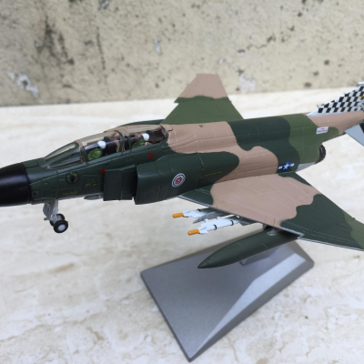 Mô hình Máy bay F-4C Phantom tỷ lệ 1:100