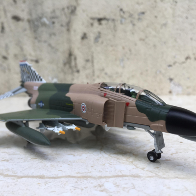 Mô hình Máy bay F-4C Phantom tỷ lệ 1:100