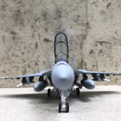 Mô hình Máy bay F/A-18F Super Hornet tỷ lệ 1:72