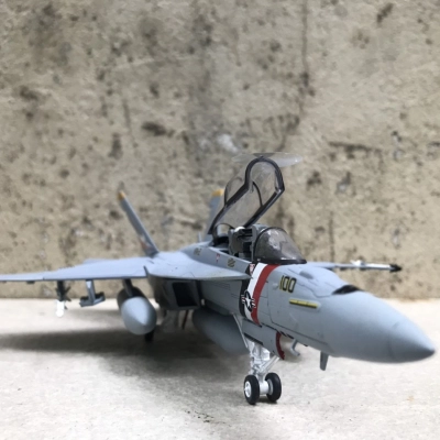 Mô hình Máy bay F/A-18F Super Hornet tỷ lệ 1:72