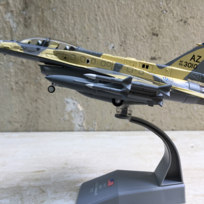 Mô hình Máy bay F16 EF A Rập tỷ lệ 1:72