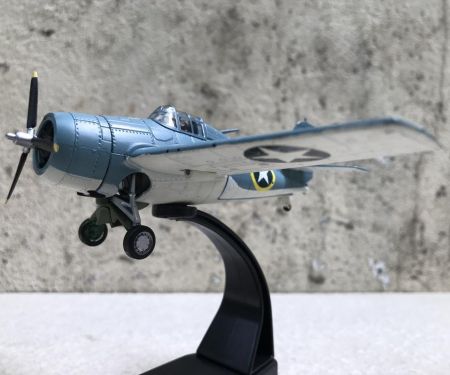 ​Mô hình Máy bay F4U Corsair tỷ lệ 1:72