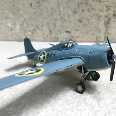 Mô hình Máy bay F4U Corsair tỷ lệ 1:72