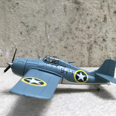 Mô hình Máy bay F4U Corsair tỷ lệ 1:72
