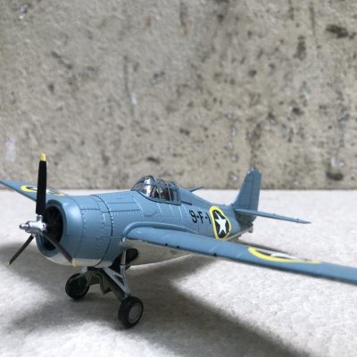 Mô hình Máy bay F4U Corsair tỷ lệ 1:72