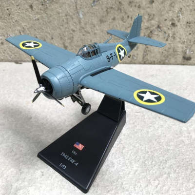 Mô hình Máy bay F4U Corsair tỷ lệ 1:72