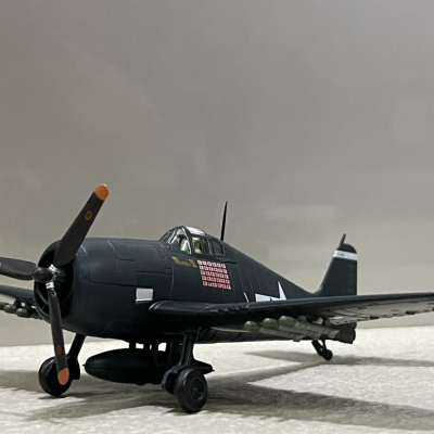 ​Mô hình máy bay Grumman F6F- Wildcat tỷ lệ 1:72