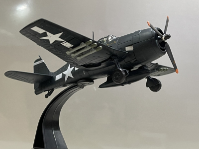 ​Mô hình máy bay Grumman F6F- Wildcat tỷ lệ 1:72