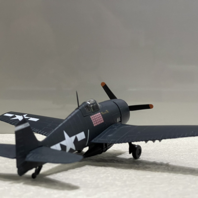 ​Mô hình máy bay Grumman F6F- Wildcat tỷ lệ 1:72