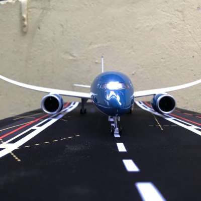 Mô hình máy bay lắp ghép BOEING 787 VietNam Airline  tỷ lệ 1:130