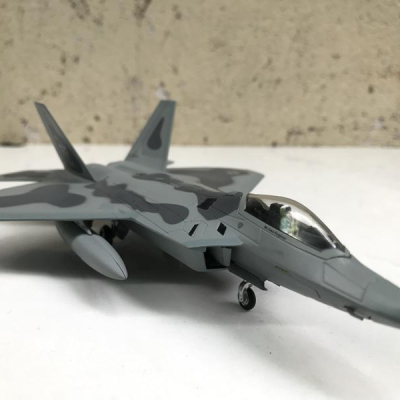 Mô hình Máy bay Lockheed Martin F22 Raptor  tỷ lệ 1:100