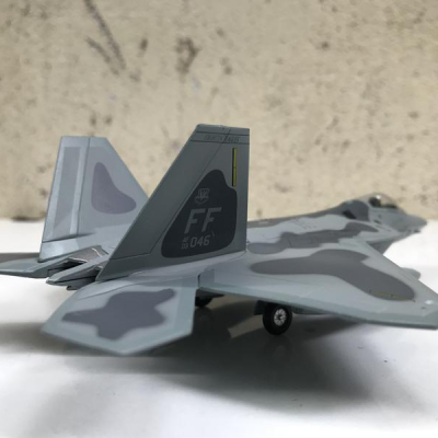 Mô hình Máy bay Lockheed Martin F22 Raptor  tỷ lệ 1:100