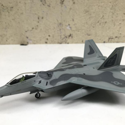 Mô hình Máy bay Lockheed Martin F22 Raptor  tỷ lệ 1:100