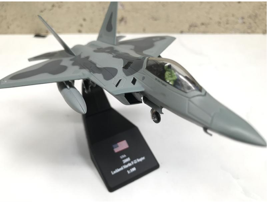 Mô hình Máy bay Lockheed Martin F22 Raptor tỷ lệ 1:100 Mô hình Máy bay Lockheed Martin F22 Raptor tỷ lệ 1:100