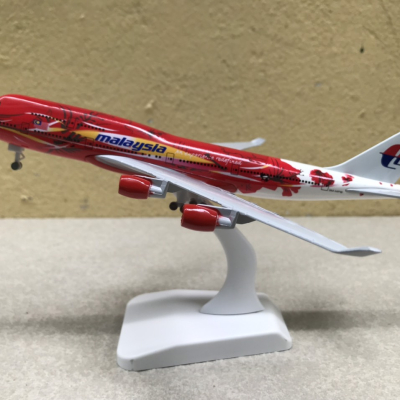 Mô hình máy bay Malaysia Airline tỷ lệ  1:350
