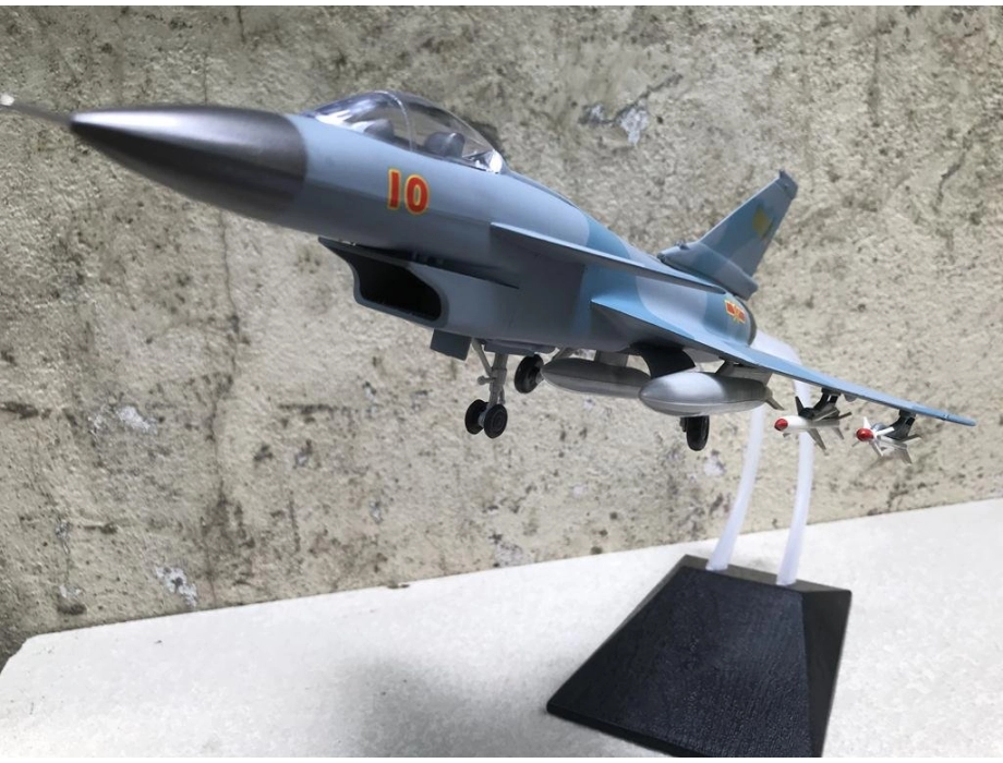 Mô hình Máy báy Máy bay J10 tỷ lệ: 1:72