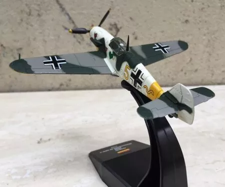 ​Mô hình Máy bay Messerschmitt Bf 109 tỷ lệ 1:72