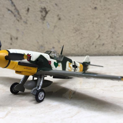Mô hình Máy bay Messerschmitt Bf 109 tỷ lệ 1:72
