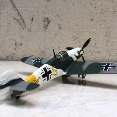 Mô hình Máy bay Messerschmitt Bf 109 tỷ lệ 1:72
