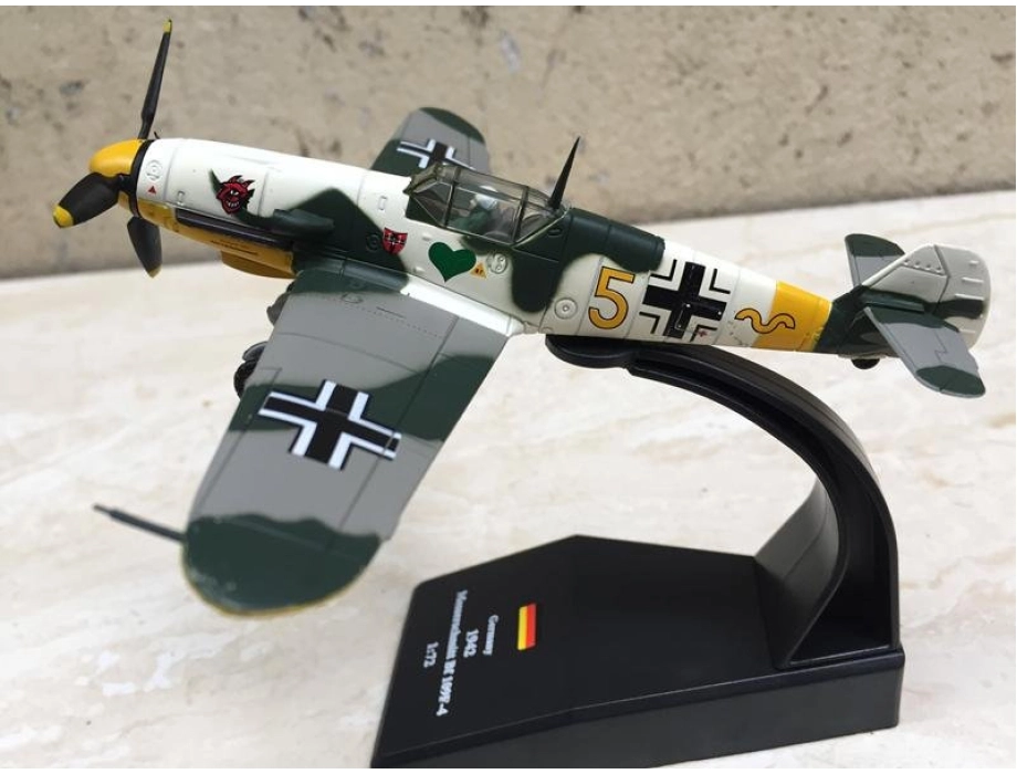 Mô hình Máy bay Messerschmitt Bf 109 tỷ lệ 1:72