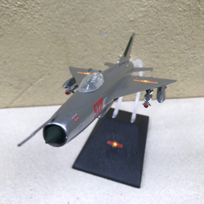 ​Mô Hình Máy Bay MIG-21 Số Hiệu 5121 tỷ lệ 1:48