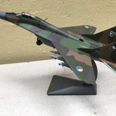 Mô hình máy bay MIG-29 Fighter tỷ lệ 1:48