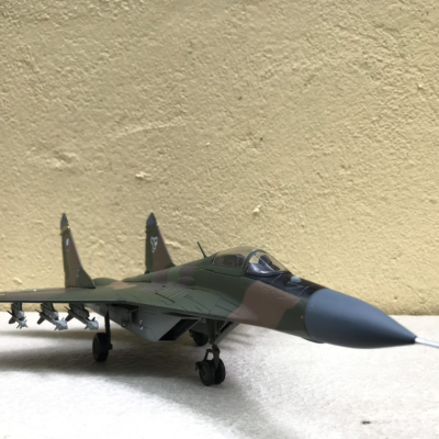 Mô hình máy bay MIG-29 Fighter tỷ lệ 1:48