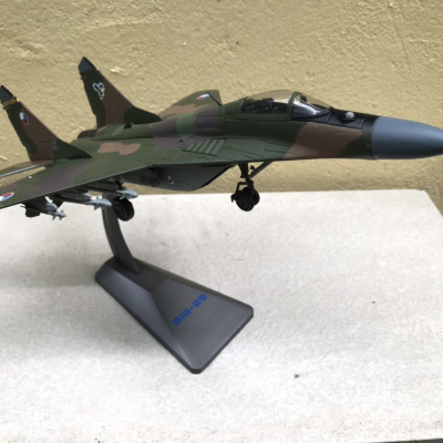 Mô hình máy bay MIG-29 Fighter tỷ lệ 1:48