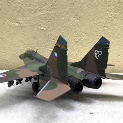 Mô hình máy bay MIG-29 Fighter tỷ lệ 1:48